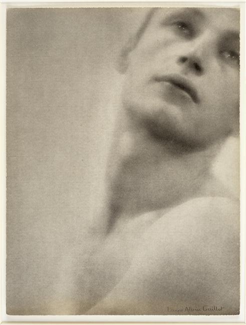  Laure Albin Guillot - sans titre (Portrait d’homme) vers 1935