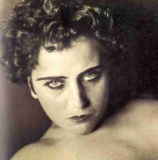 Edward Weston -Portrait de la poètesse et peintre Nahui Olin , 1923-24
