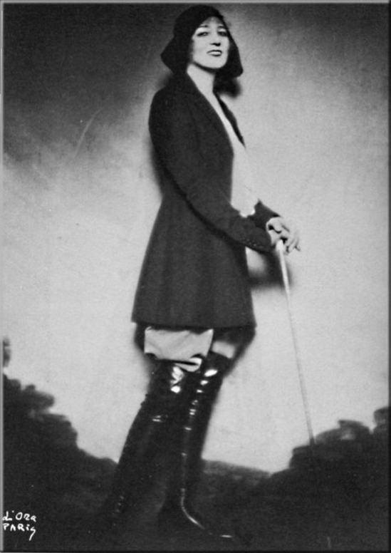 Ida Rubinstein en tenue de cavalière par Madame d'Ora, 1920s - Copie