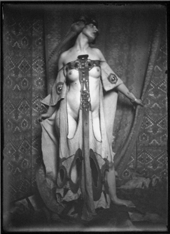 Lejaren A Hiller, Woman in Costume, 1920