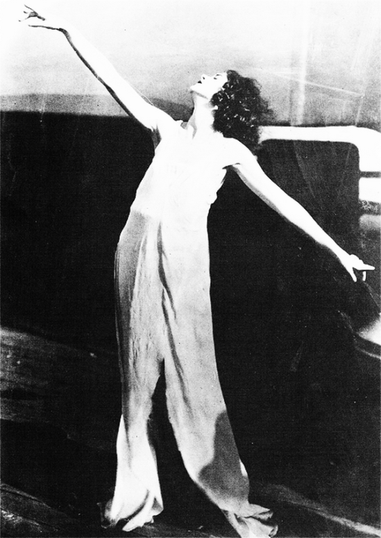 Unknown phototgrapher- Myrna Loy as a dancer, 1923