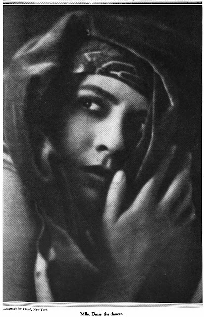 Floyd Green – melle Daisy Peterkin