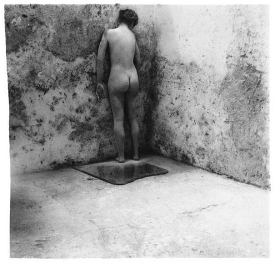 Francesca Woodman, Self-Deceit #3, Rome 1978