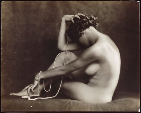 Carlo Wulz – Nude, 1920