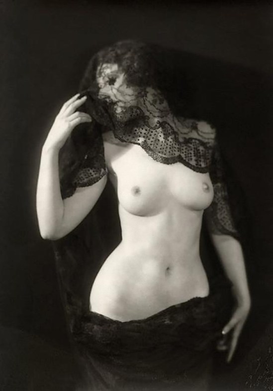 Alfred Cheney Johnston -Unknown model, Nude with a Veil, 1925′s