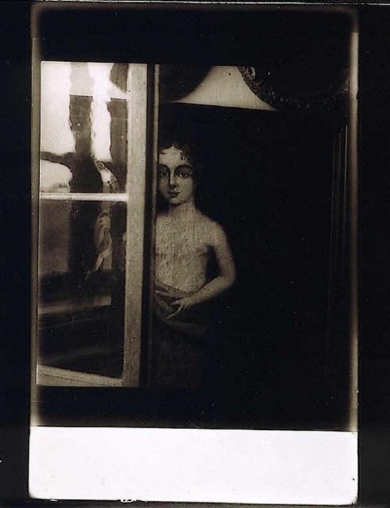 Jindřich Štyrský- Sur les aiguilles de nos jours, 1934-35( Plaque de verre argentique)