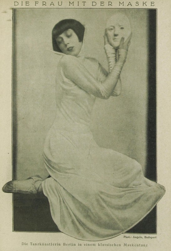Angelo (pal funk)- Portait de la ballerine Françoise Bertin dans une danse des masques , Revue Des Monats, Mars 1927