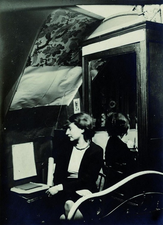 Werner Rohde - Pont St. Michel am Morgen (from the series An der Seine) Renata. , 1929