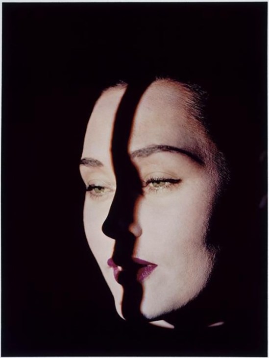 Edwin Blumenfeld - Line on face, New York, ca. 1947-1949_e