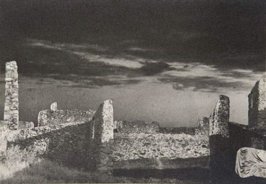 Raoul Ubac - Les murs, 1936 photomontage