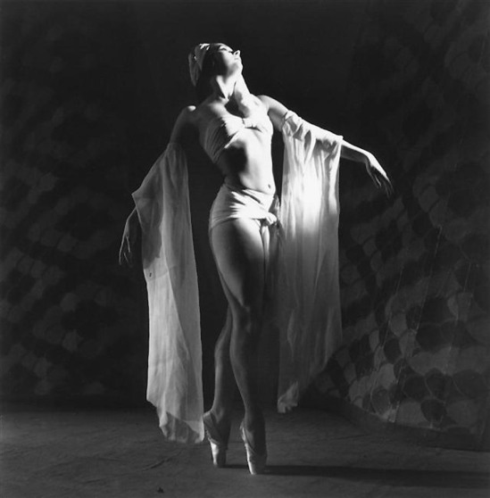 Roger Parry- Ludmilla Tcherina pour un spectacle de danse à Nice-Monte-Carlo , novembre 1943