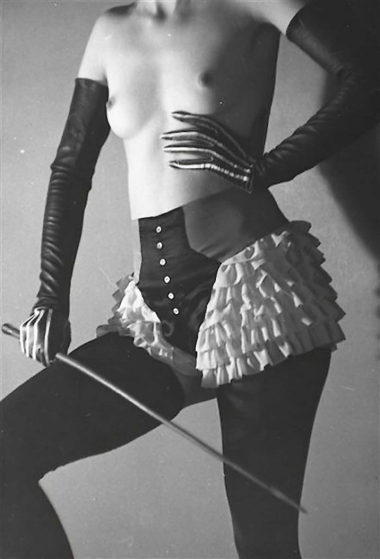 Roger Schall- Etude publicitaire pour de la lingerie Diana Slip (Lingerie advertisement for Diana Slip), 1933