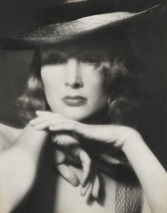Zoltán Verre Femme au chapeau 1960