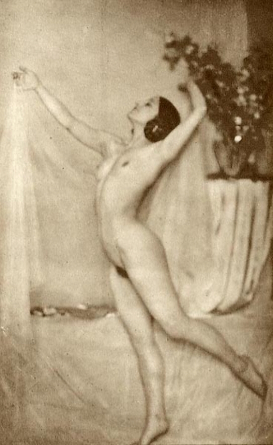 Franz Fiedler- Nu dansant, 1930