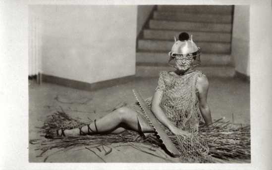 Man Ray- Bal au château des Noailles vers 1929.© Philippe Migeat- Centre Pompidou -Man Ray Trust - Adagp, Paris