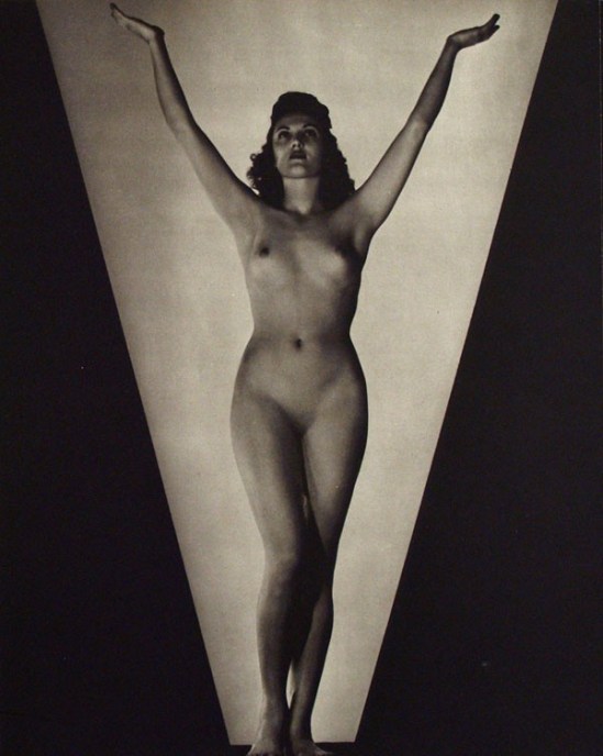 John Everard- Study of nude , 15 from Judgement of Paris, French nudes, ed° George Routledge, London, 1941