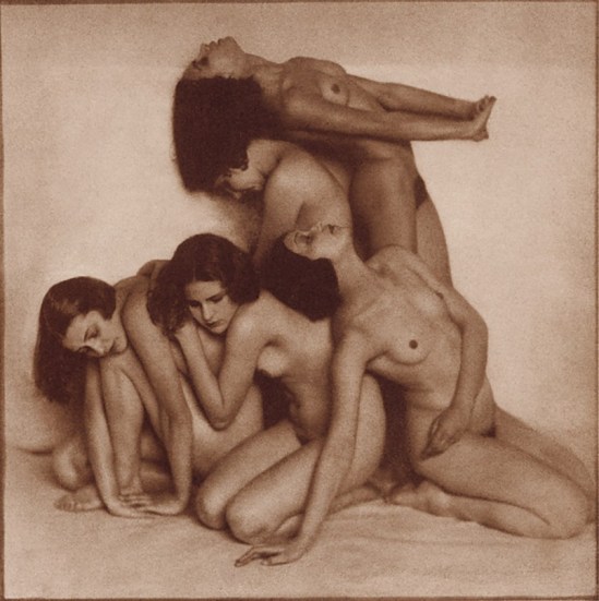 Rudolf Koppitz- Group nude, before 1924, Bromoil print