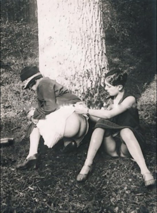 Monsieur X Dans le Bois de Vincennes 1930