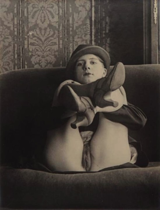 Monsieur X- Jeune femme au chapeau, 1930 1