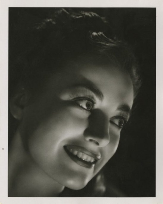 Joan Crawford by Laszlo Willinger