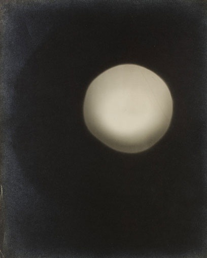 Curtis Moffat, 'Abstract Composition, Photogram, About 1925 © Victoria and Albert Museum, London/Estate of Curtis Moffat