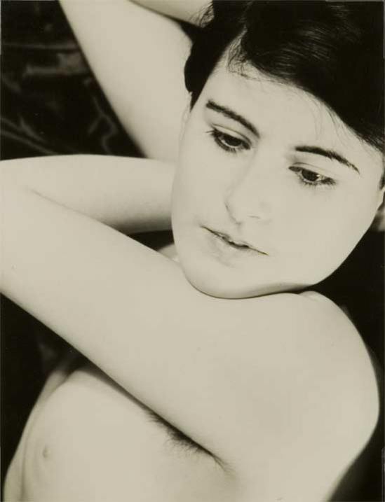 Aenne Biermann -Untitled (nude study of Anneliese Schiesser) ,1931