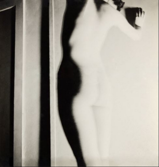 Curtis Moffat-Female Nude, c.1925