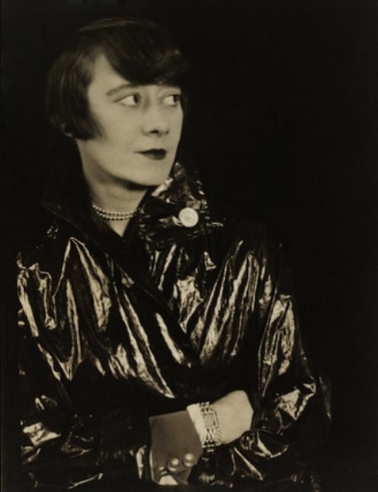 Curtis Moffat-Tallulah Bankhead,About 1925 © Victoria and Albert Museum, London