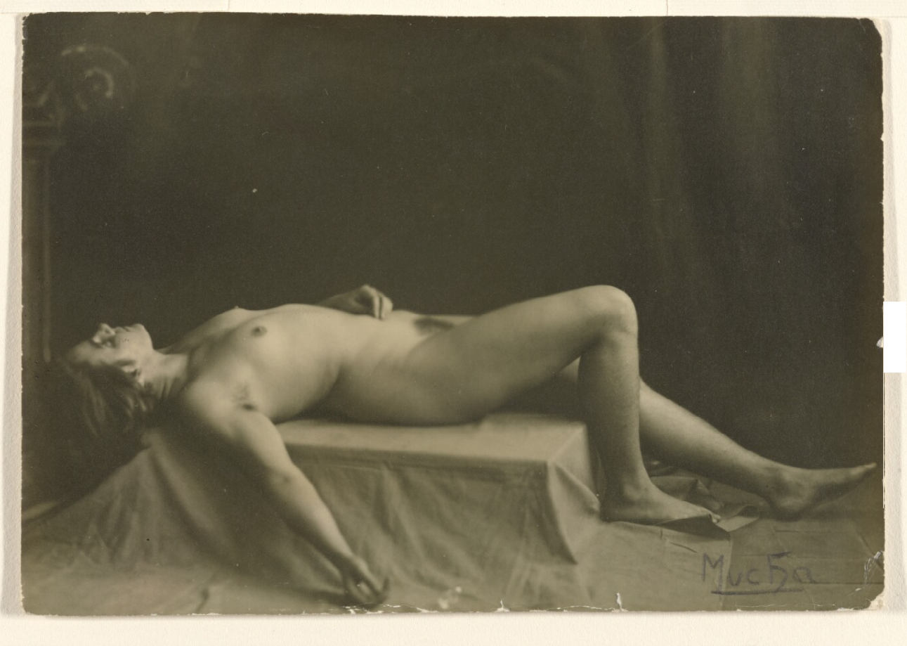 Alphonse Maria Mucha - Reclining Nude, about 1900s