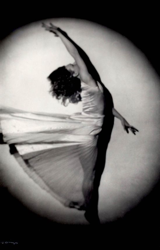 Jerzy Dorys Benedykt Loda Halama w tanecznej pozie], 1932 (2)