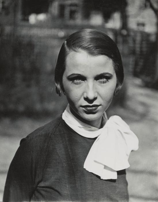 Josef Breitenbach-Edith Schultze-Westrum, 1932, Gelatin silver print© The Josef Breitenbach Trust.