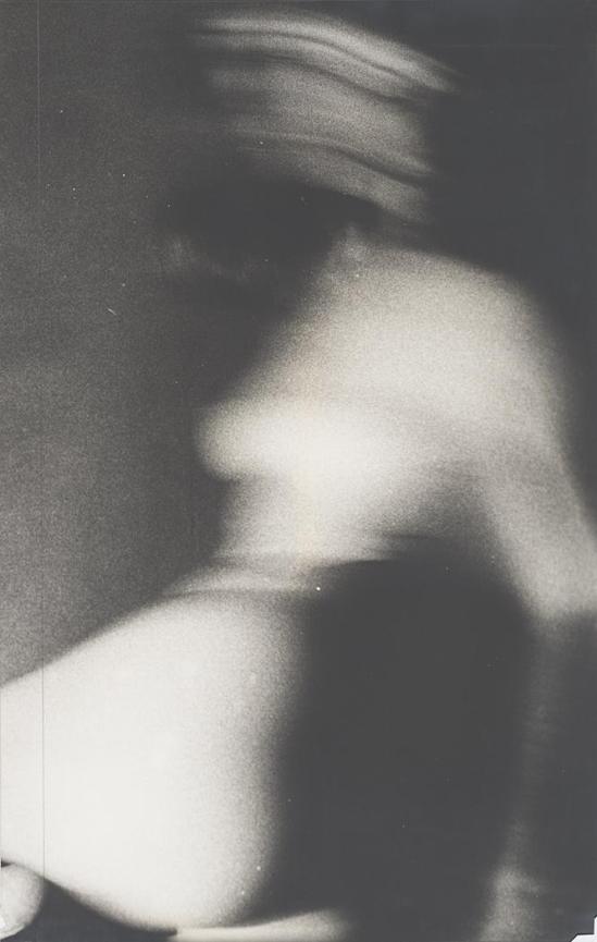 Robert Heinecken - Twisted Figure, 1964, Tirage argentique © Robert Heinecken Archives