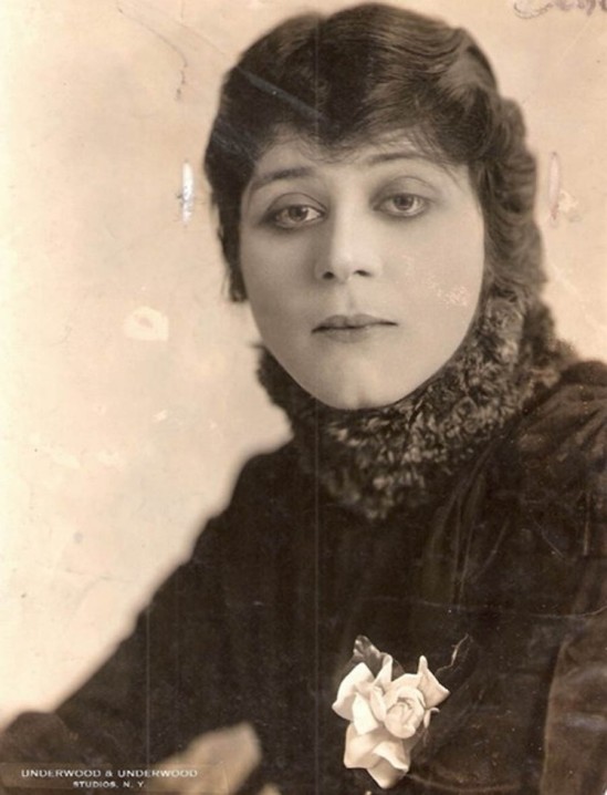 Underwood & Underwood-Theda Bara, 1916