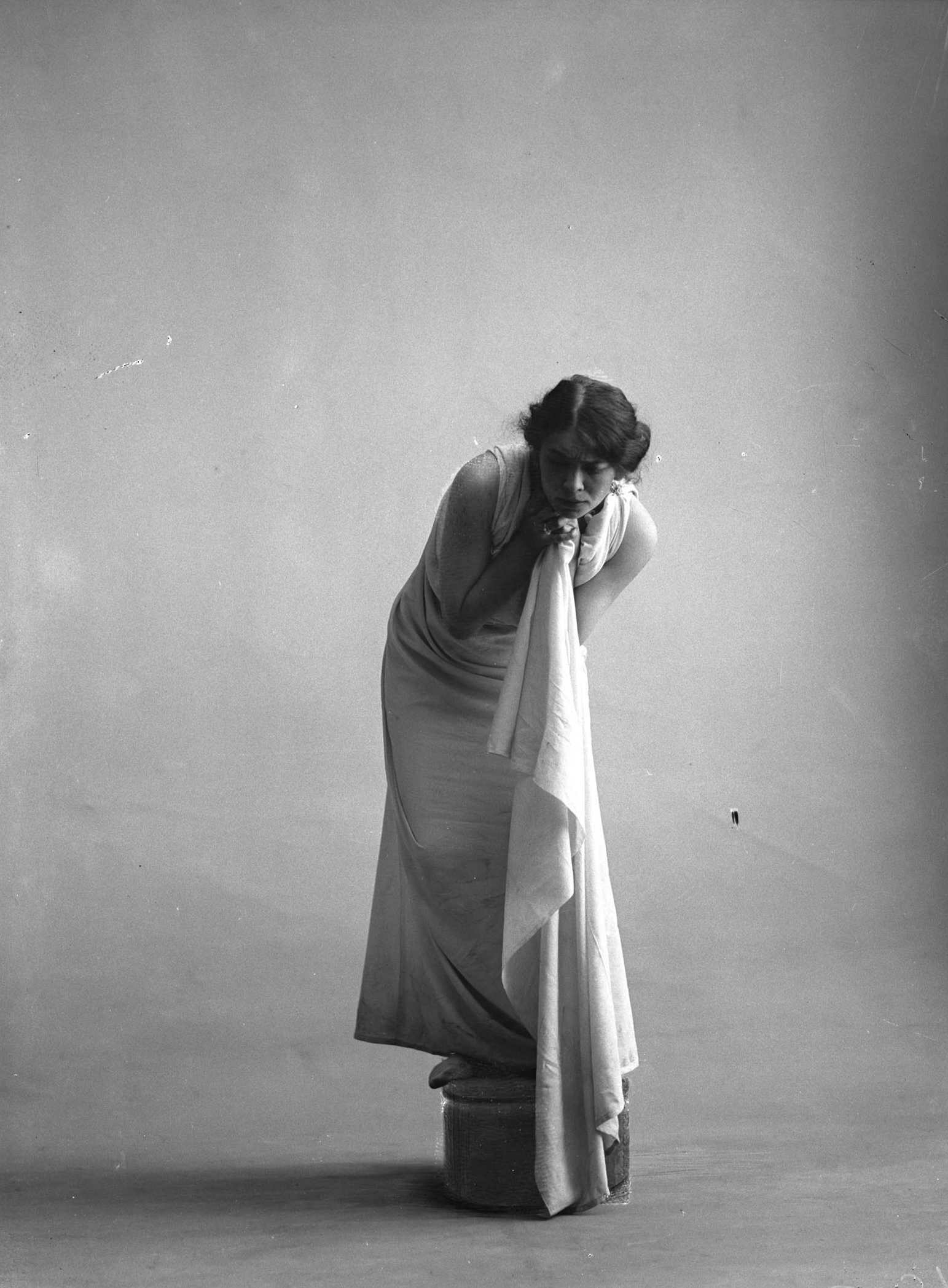 François Frédéric dit Fred Boissonnas - Magdeleine G. dansant hypnotisée , 1902-1904 Négatif au gelatino-bromure d'argent sur verre 