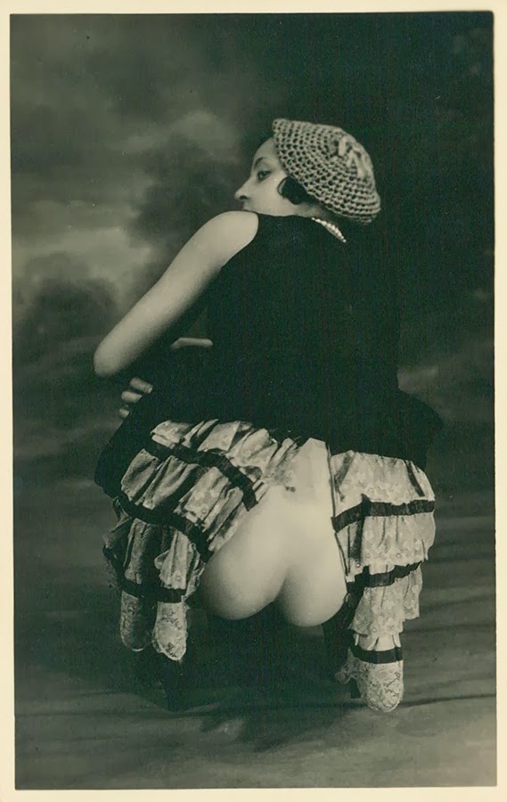 Grundworth - Nude pose lingerie , 1920s Gelatin silver medium postcard