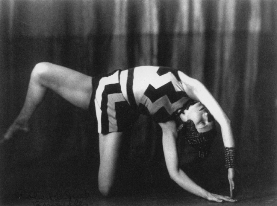 Robert de Smet - Akarova in Allegro Barbaro, 1929, in costume of her own design, corpyright Sabam Brussels