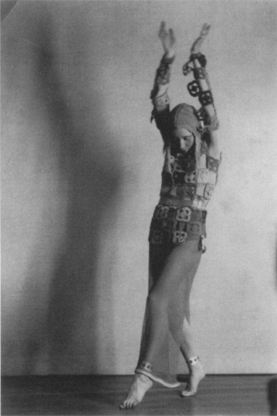 Robert de Smet - Akarova In Sicilienne, 1932 , in costume of her own design in 1924, corpyright Sabam Brussels